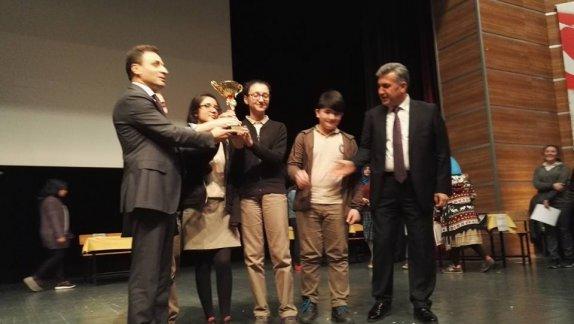2016-2017 Eğitim-Öğretim Yılı Ortaokullar Arası Bilgi-Kültür Yarışması İlçe Finali Osman Hamdibey Kültür Merkezinde Yapıldı.