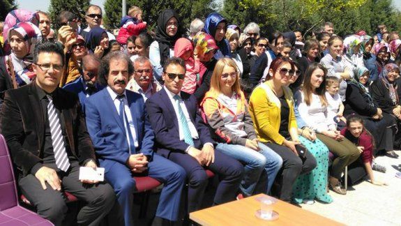 İlçe Milli Eğitim Müdürümüz Şener DOĞAN, okullarımızda düzenlenen 23 Nisan Ulusal Egemenlik ve Çocuk Bayramı kutlama programlarına katıldı.