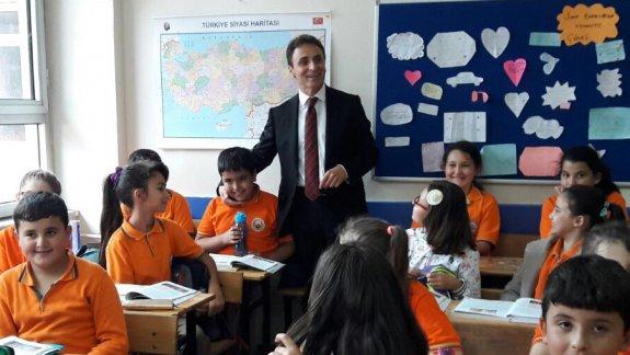 İlçe Milli Eğitim Müdürümüz Şener DOĞAN Mustafa Üstündağ Ortaokulu´nu ziyaret etti.