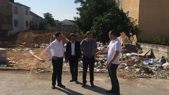 Kocaeli AK Parti Milletvekili Mehmet Akif YILMAZ ve İlçe Milli Eğitim Müdürümüz Şener DOĞAN Dumlupınar İmam Hatip Ortaokulu inşaatını incelediler.