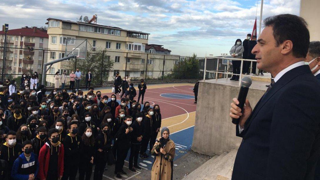 Kaymakamımız Mustafa GÜLER, Gebze Belediye Başkanı Zinnur BÜYÜKGÖZ ve İlçe Milli Eğitim Müdürümüz Şener DOĞAN Sarkuysan Anadolu Lisemizi ziyaret ettiler.