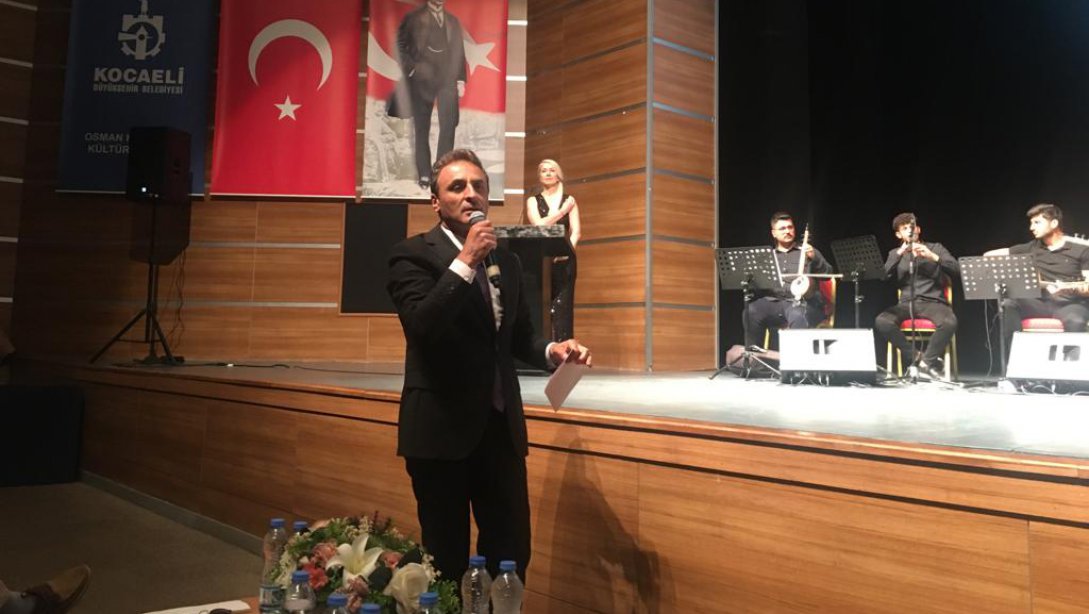 Gebze Halk Eğitimi Merkezi Türk Halk Müziği Korusu Konseri Gebze Kültür Merkezinde yapıldı.