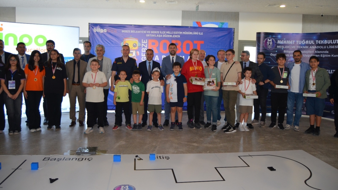 GEBZE ROBOT YARIŞMASI