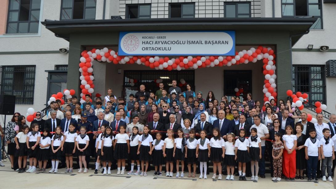 2025-2026 EĞİTİM ÖĞRETİM YILI İLK DERS ZİLİ HACI AYVACIOĞLU İSMAİL BAŞARAN ORTOKULUNDA ÇALDI