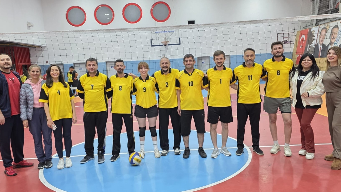 GELENEKSEL 24 KASIM ÖĞRETMENLER GÜNÜ VOLEYBOL TURNUVASI